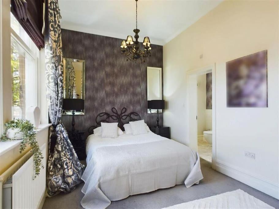 Upmarket Apartment In 奥姆斯柯克 外观 照片