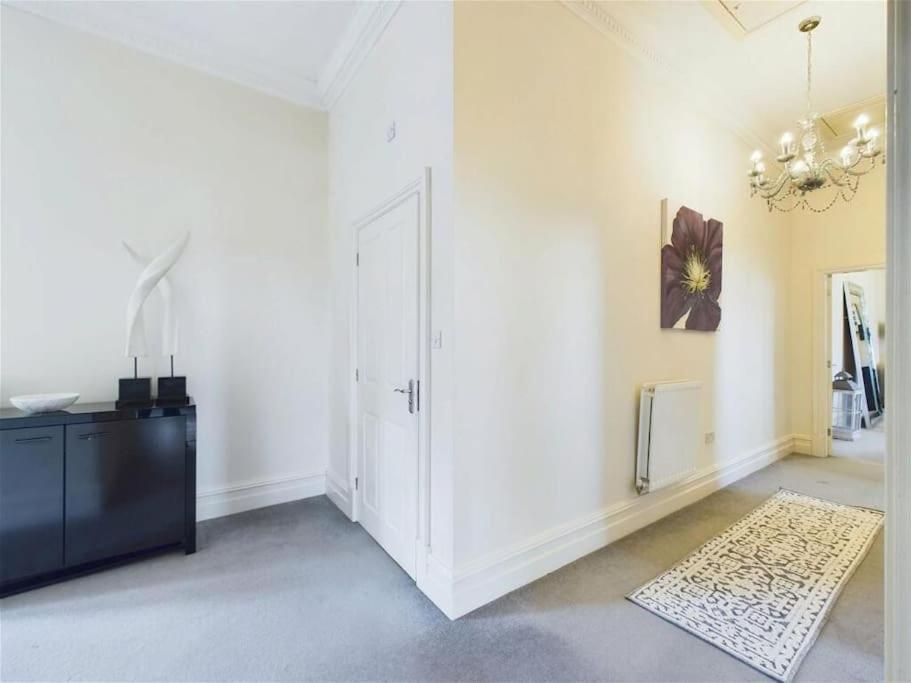 Upmarket Apartment In 奥姆斯柯克 外观 照片