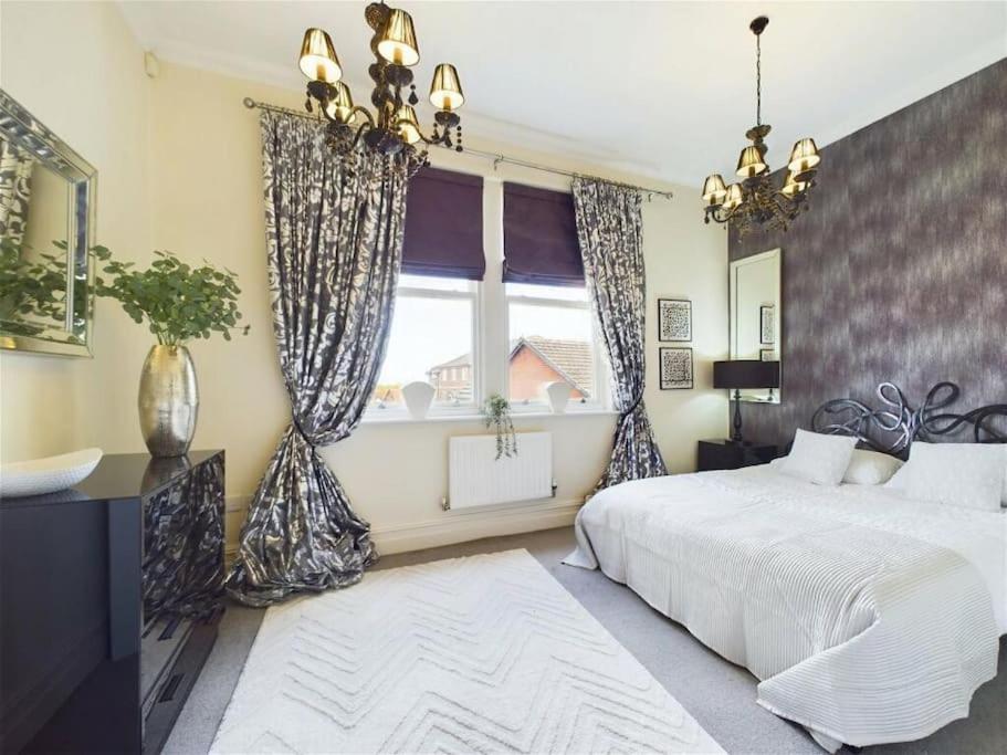 Upmarket Apartment In 奥姆斯柯克 外观 照片